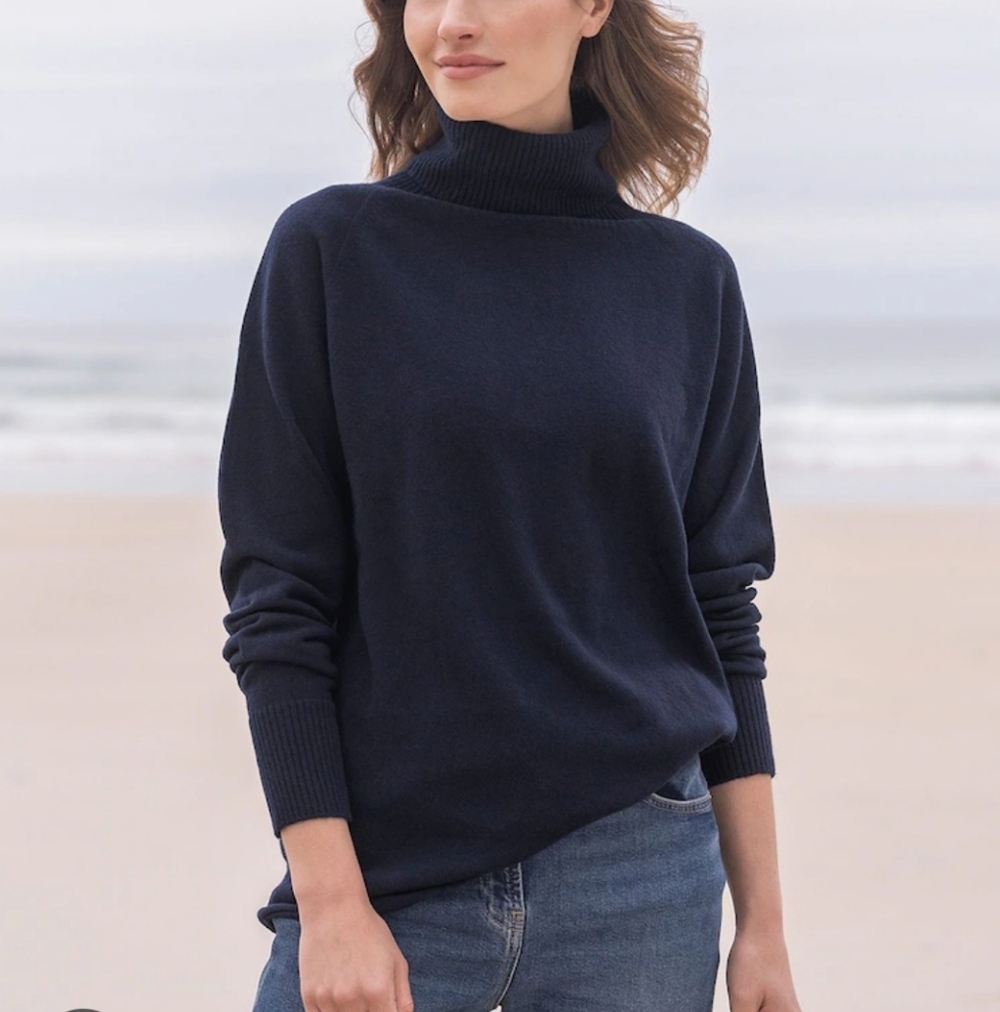 Celtic & Co Navy Turtleneck Sweater Top